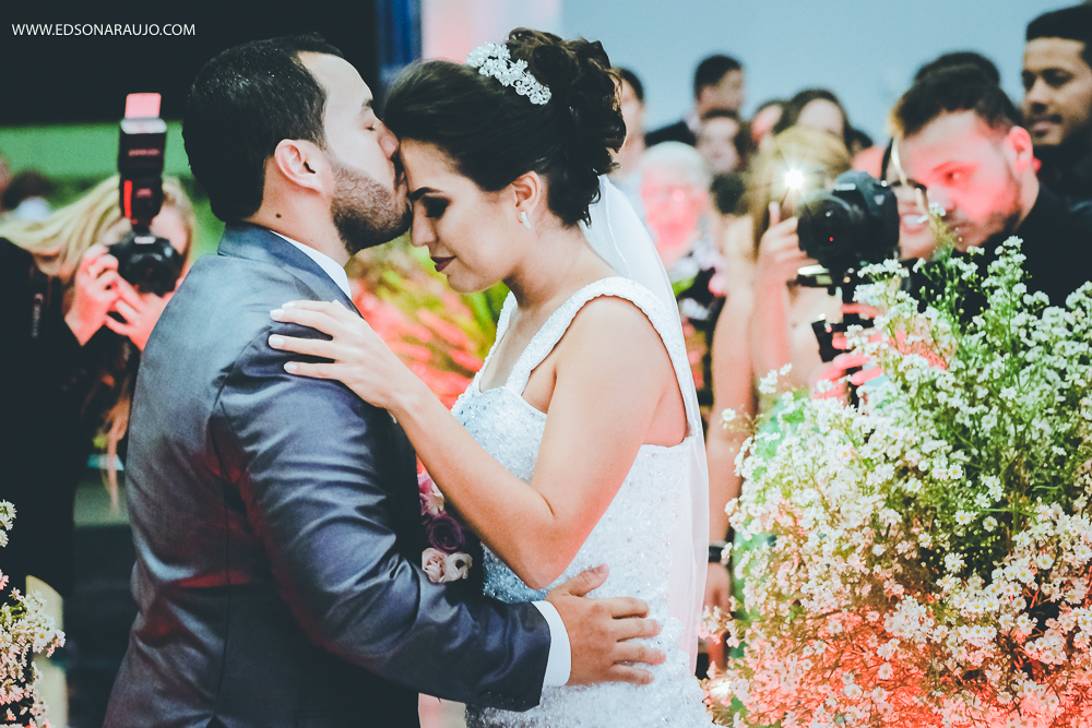  Casamento da Camila e Tiago em Joao Pinheiro MG, igreja Imaculada Conceição,  Fotografo Edson Araujo,  Recepção Sitio Rosa Mística, Maquiagem Raiane Pacheco, Buffet America Dornelas e Flores Anjos Fl