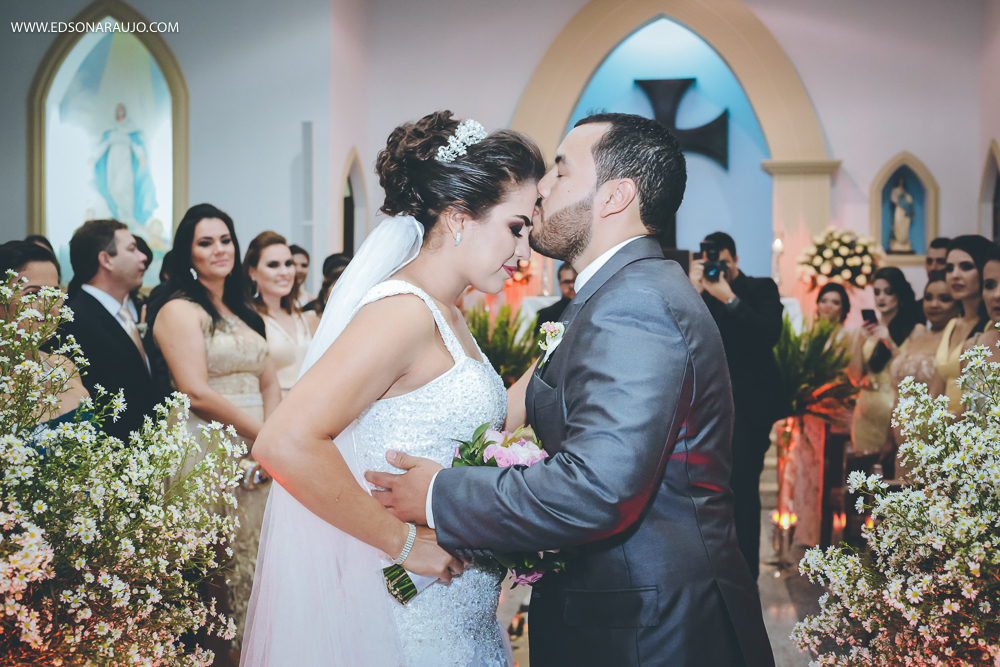 Casamento da Camila e Tiago em Joao Pinheiro MG, igreja Imaculada Conceição,  Fotografo Edson Araujo,  Recepção Sitio Rosa Mística, Maquiagem Raiane Pacheco, Buffet America Dornelas e Flores Anjos Fl