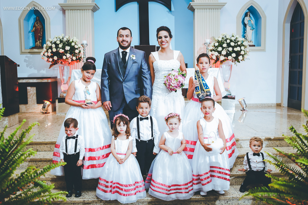 Casamento da Camila e Tiago em Joao Pinheiro MG, igreja Imaculada Conceição,  Fotografo Edson Araujo,  Recepção Sitio Rosa Mística, Maquiagem Raiane Pacheco, Buffet America Dornelas e Flores Anjos Fl