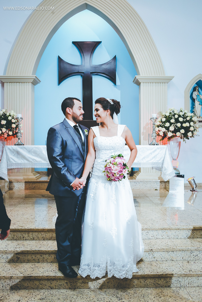  Casamento da Camila e Tiago em Joao Pinheiro MG, igreja Imaculada Conceição,  Fotografo Edson Araujo,  Recepção Sitio Rosa Mística, Maquiagem Raiane Pacheco, Buffet America Dornelas e Flores Anjos Fl