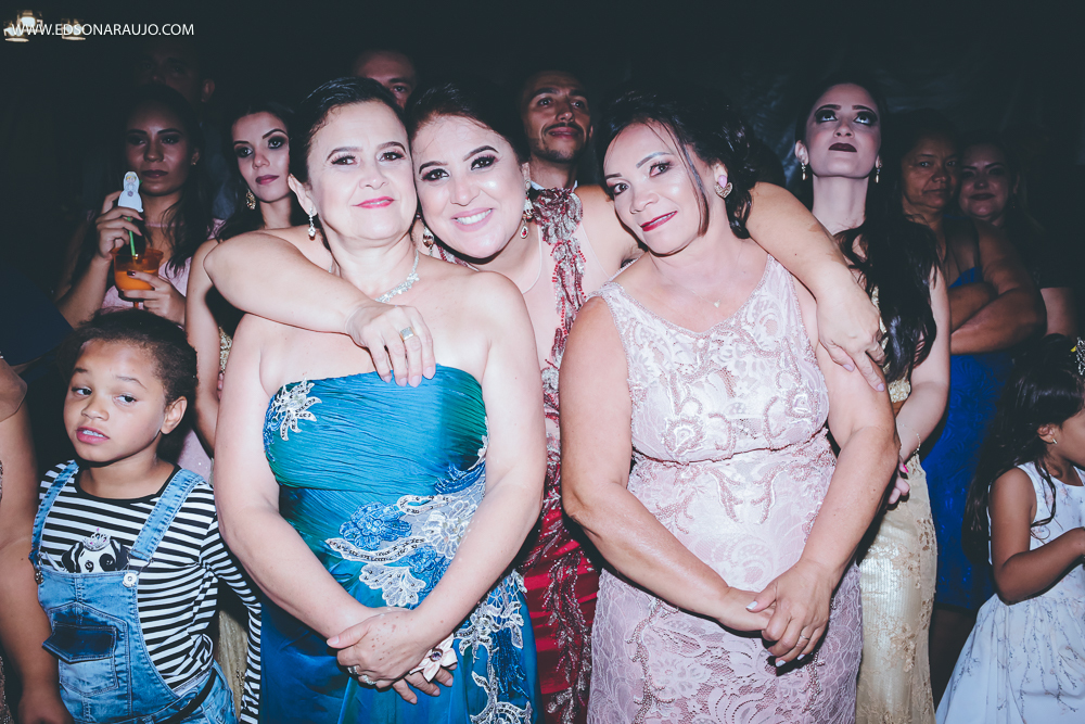 Casamento da Camila e Tiago em Joao Pinheiro MG, igreja Imaculada Conceição,  Fotografo Edson Araujo,  Recepção Sitio Rosa Mística, Maquiagem Raiane Pacheco, Buffet America Dornelas e Flores Anjos Fl