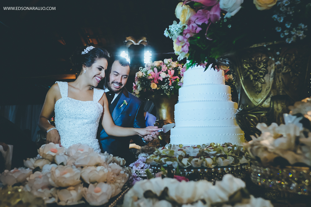  Casamento da Camila e Tiago em Joao Pinheiro MG, igreja Imaculada Conceição,  Fotografo Edson Araujo,  Recepção Sitio Rosa Mística, Maquiagem Raiane Pacheco, Buffet America Dornelas e Flores Anjos Fl