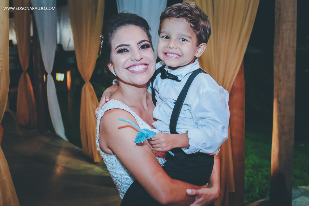  Casamento da Camila e Tiago em Joao Pinheiro MG, igreja Imaculada Conceição,  Fotografo Edson Araujo,  Recepção Sitio Rosa Mística, Maquiagem Raiane Pacheco, Buffet America Dornelas e Flores Anjos Fl