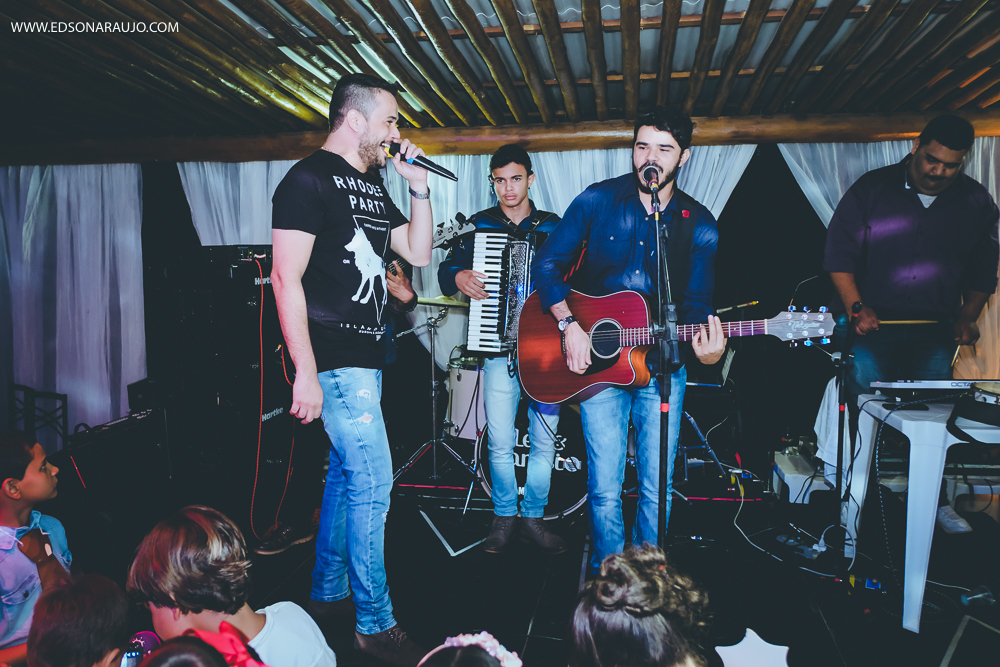  Casamento da Camila e Tiago em Joao Pinheiro MG, igreja Imaculada Conceição,  Fotografo Edson Araujo,  Recepção Sitio Rosa Mística, Maquiagem Raiane Pacheco, Buffet America Dornelas e Flores Anjos Fl