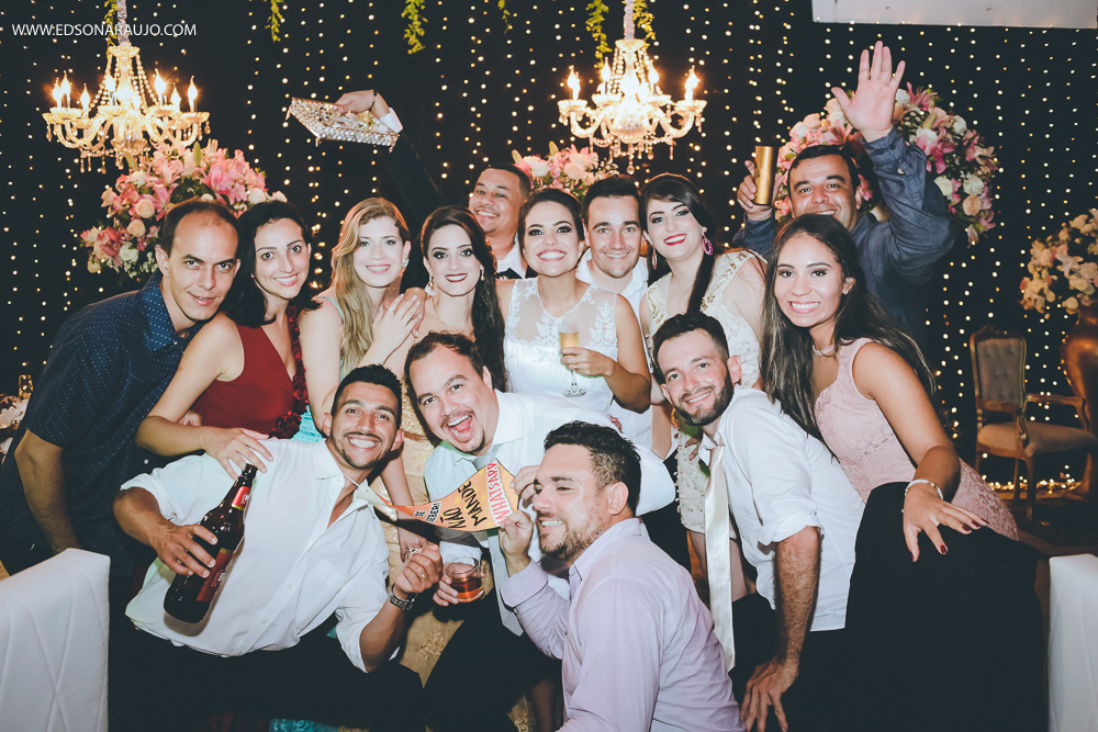 Casamento da Camila e Tiago em Joao Pinheiro MG, igreja Imaculada Conceição,  Fotografo Edson Araujo,  Recepção Sitio Rosa Mística, Maquiagem Raiane Pacheco, Buffet America Dornelas e Flores Anjos Fl