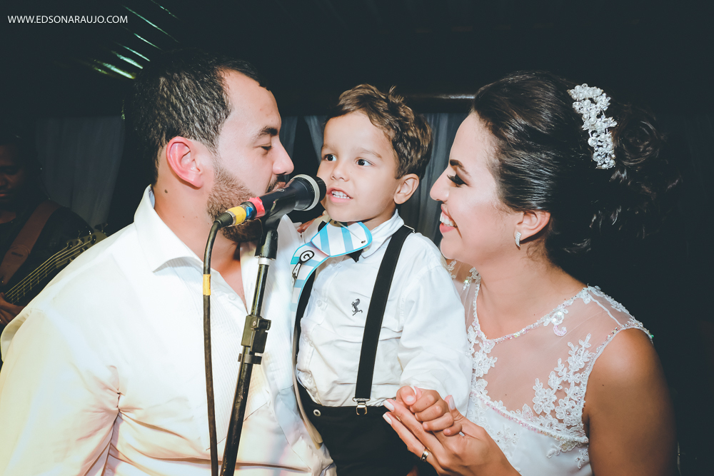  Casamento da Camila e Tiago em Joao Pinheiro MG, igreja Imaculada Conceição,  Fotografo Edson Araujo,  Recepção Sitio Rosa Mística, Maquiagem Raiane Pacheco, Buffet America Dornelas e Flores Anjos Fl