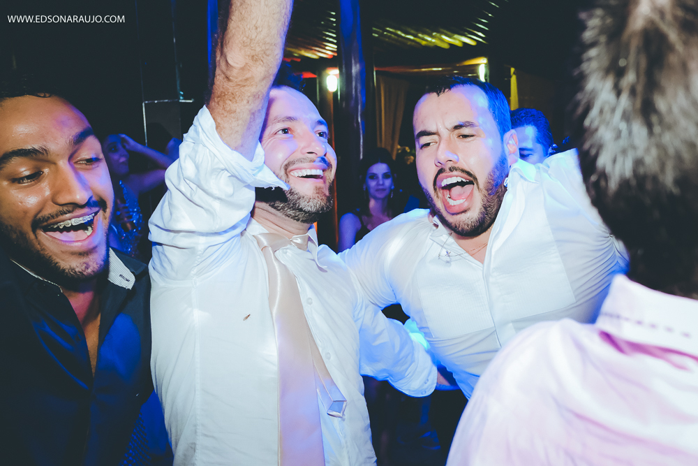  Casamento da Camila e Tiago em Joao Pinheiro MG, igreja Imaculada Conceição,  Fotografo Edson Araujo,  Recepção Sitio Rosa Mística, Maquiagem Raiane Pacheco, Buffet America Dornelas e Flores Anjos Fl