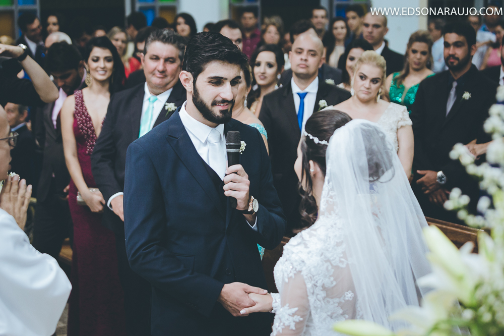 Hora do sim, momento único e que o coração quase sai pela boca,  Andre e Nayane otos