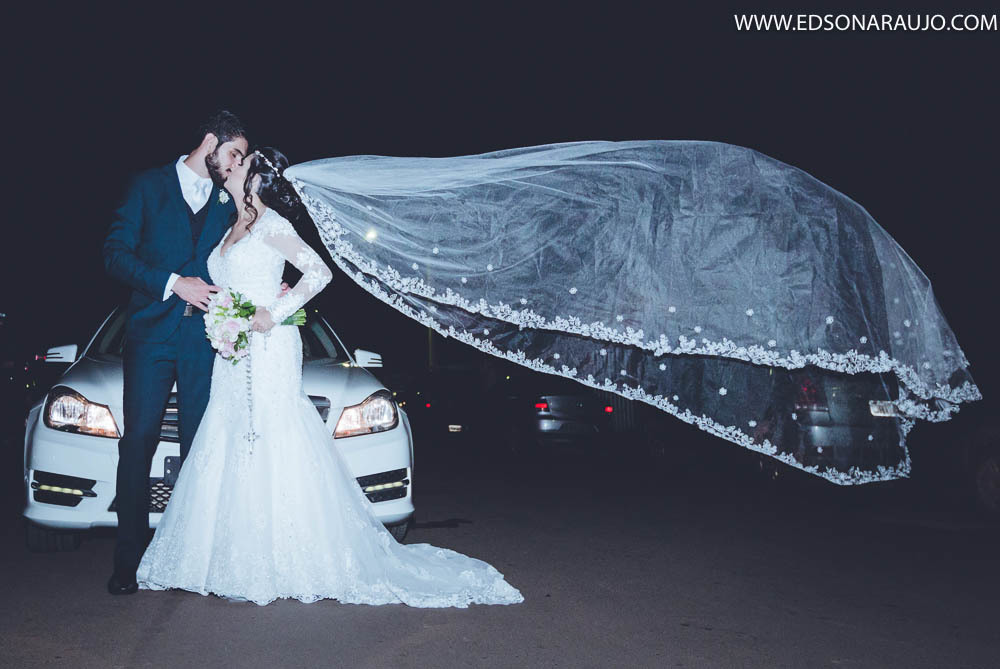 Fotos dos noivos Andre e Nayane  salão Lions Club Joao Pinheiro, Fotografo Edson Araujo 