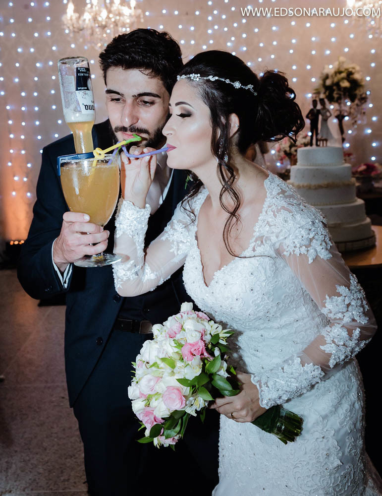 Posso beber um pouquinho? rsrs casamento Nayane e Andre em Joao Pinheiro MG Fotografia Edson Araujo