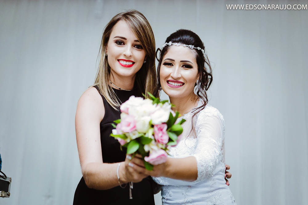 Quem sera a Proxima a se casar?   sobre as fotos, deixe com a gente. Edson Araujo Fotografias