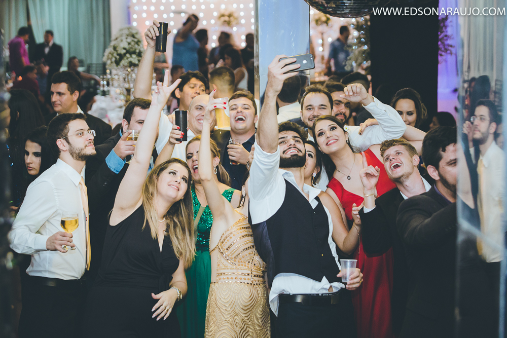 em Joao pinheiro mg. foi fenomenal. fotos de casamento deixe com a gente, Edson araujo Fotografias, Fotografo de casamentos em Joao Pinheiro MG 