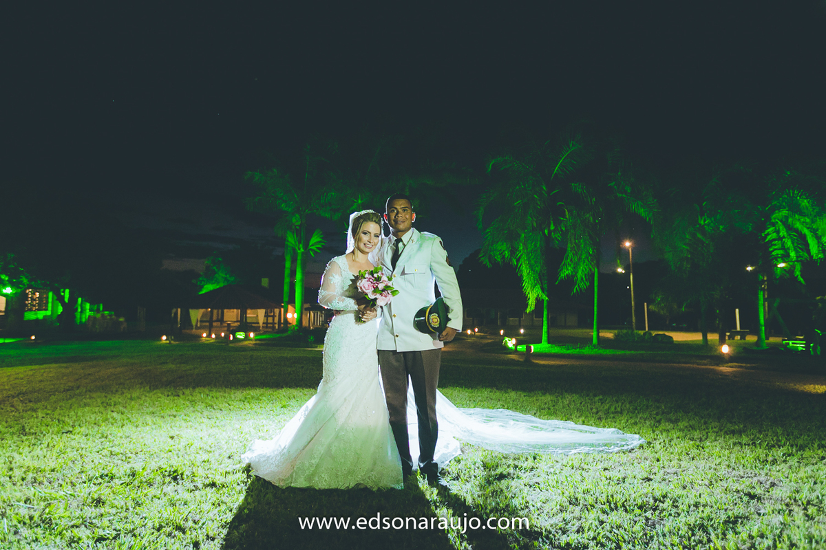 Casamento ao ar livre, Casamento militar ao ar livre, Casamento no kika, Casamento no gramado, Casamento em João Pinheiro, Edson Araujo Fotografias, Melhor fotografo.
Fotografo em JOão Pinheiro