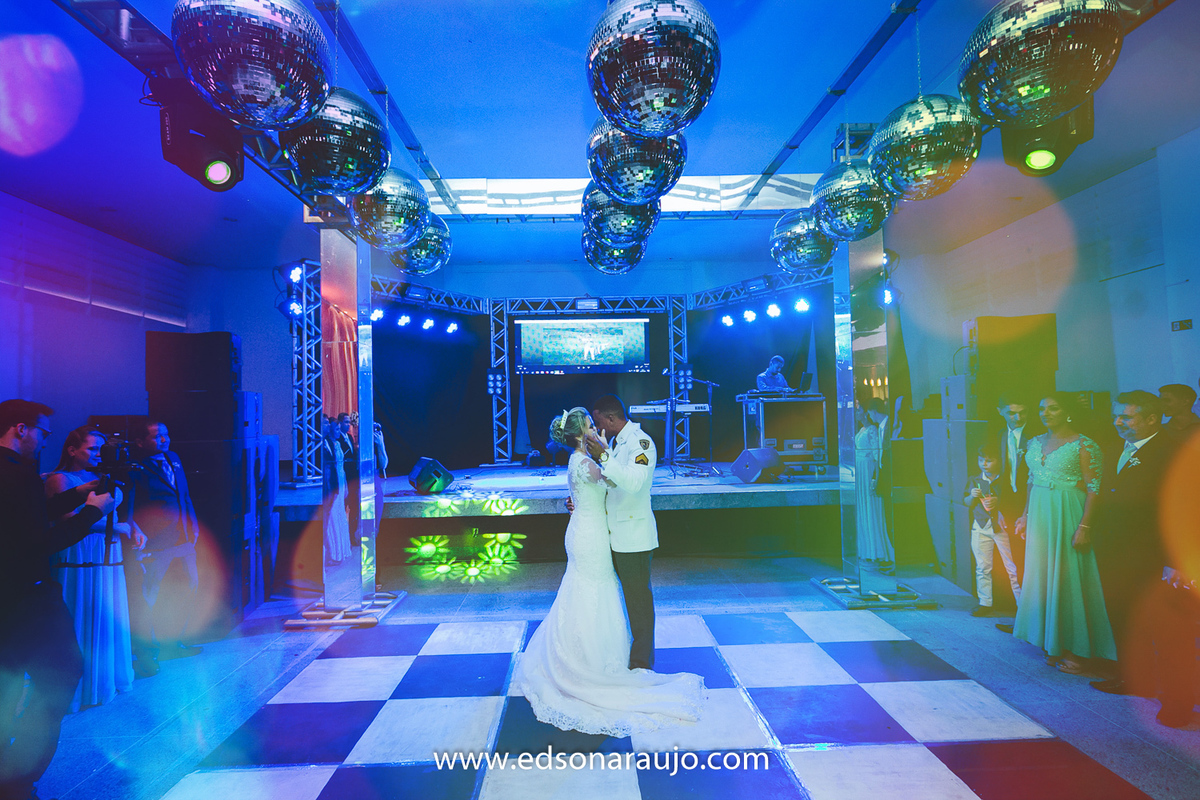Casamento ao ar livre, Casamento militar ao ar livre, Casamento no kika, Casamento no gramado, Casamento em João Pinheiro, Edson Araujo Fotografias, Melhor fotografo.
Fotografo em JOão Pinheiro