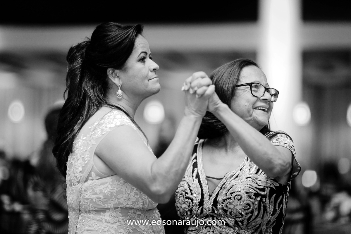 Casamento ao ar livre, Casamento militar ao ar livre, Casamento no kika, Casamento no gramado, Casamento em João Pinheiro, Edson Araujo Fotografias, Melhor fotografo.
Fotografo em JOão Pinheiro