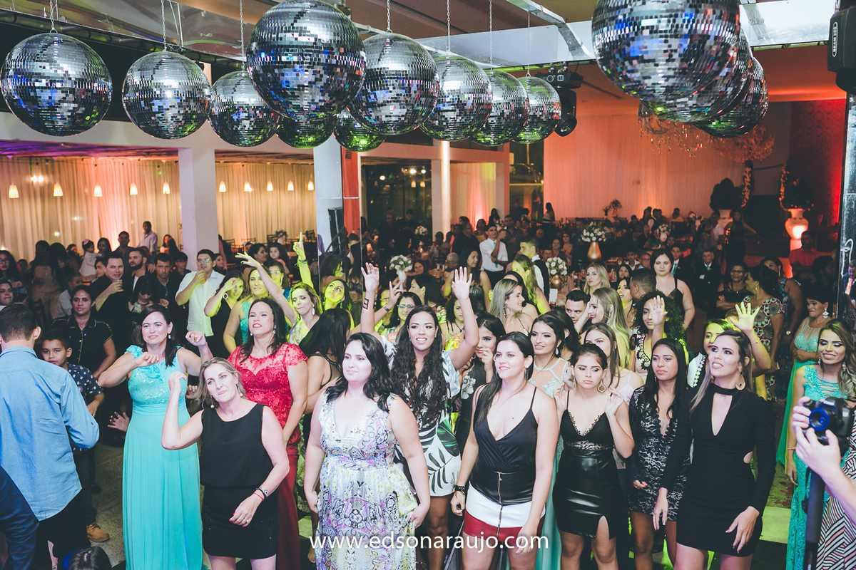 Casamento ao ar livre, Casamento militar ao ar livre, Casamento no kika, Casamento no gramado, Casamento em João Pinheiro, Edson Araujo Fotografias, Melhor fotografo.
Fotografo em JOão Pinheiro