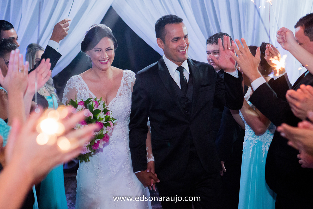 Elida e Rafael, Sitio Faleiro, Festa no Faleiro, Sitio do FAleiro, Festas em Lagoa Grande, Casamento em Lagoa Grande, Decoração de casamentos, 
Bolo de casamentos, Bolo da Beth, Edson Araujo Fotografias, Fotografo em Lagoa Grande, 