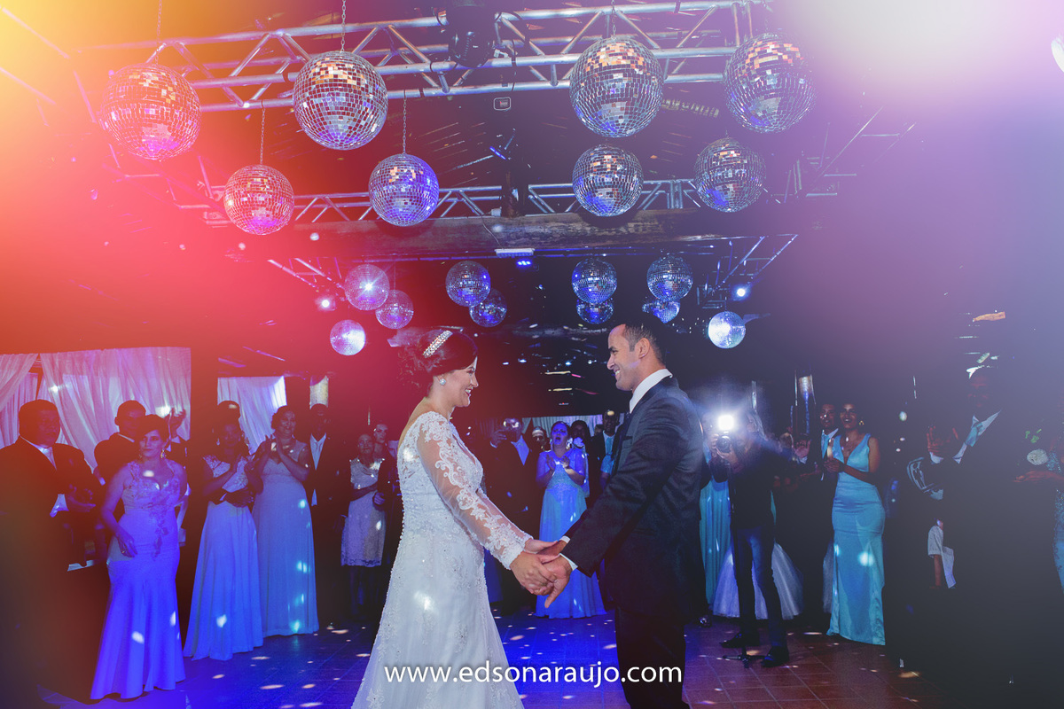 Elida e Rafael, Sitio Faleiro, Festa no Faleiro, Sitio do FAleiro, Festas em Lagoa Grande, Casamento em Lagoa Grande, Decoração de casamentos, 
Bolo de casamentos, Bolo da Beth, Edson Araujo Fotografias, Fotografo em Lagoa Grande, 