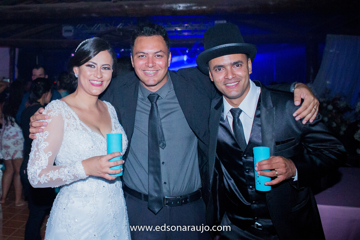 Elida e Rafael, Sitio Faleiro, Festa no Faleiro, Sitio do FAleiro, Festas em Lagoa Grande, Casamento em Lagoa Grande, Decoração de casamentos, 
Bolo de casamentos, Bolo da Beth, Edson Araujo Fotografias, Fotografo em Lagoa Grande, 