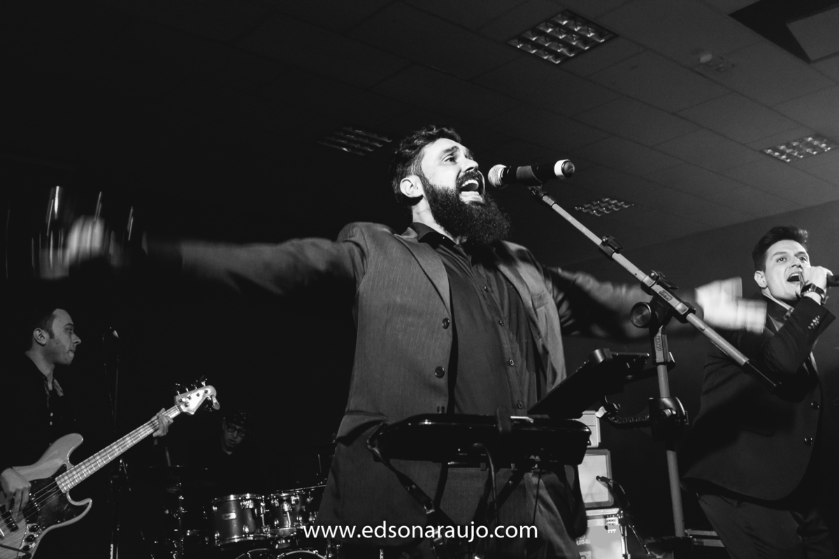 casamento da Isabella e Cilson em Patos de Minas MG.  Catedral Santo Antonio e recepção no salão de festas DB,  Cerimonial Conceito Eventos, salão de beleza  Le Salon, Vestido da noiva Fernando Peixoto, 
