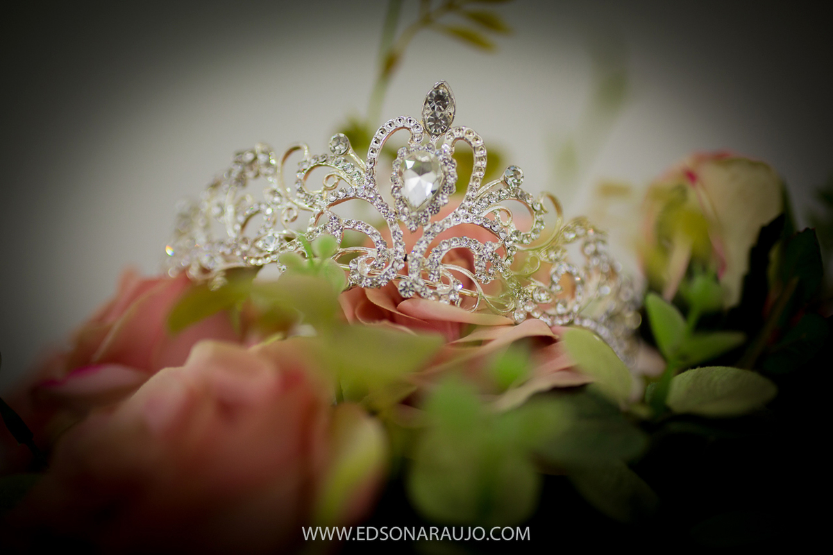 Casamento da Carol e Paulo Jr. em Lagoa Grande - MG. Igreja Matriz São Sebastião, Fotografo Edson Araujo, Cerimonial Conceito Eventos, Decoracao Neimar Decoracoes, Produção da noiva: Sinara Moreira. Melhor Fotografo Lagoa Grande.