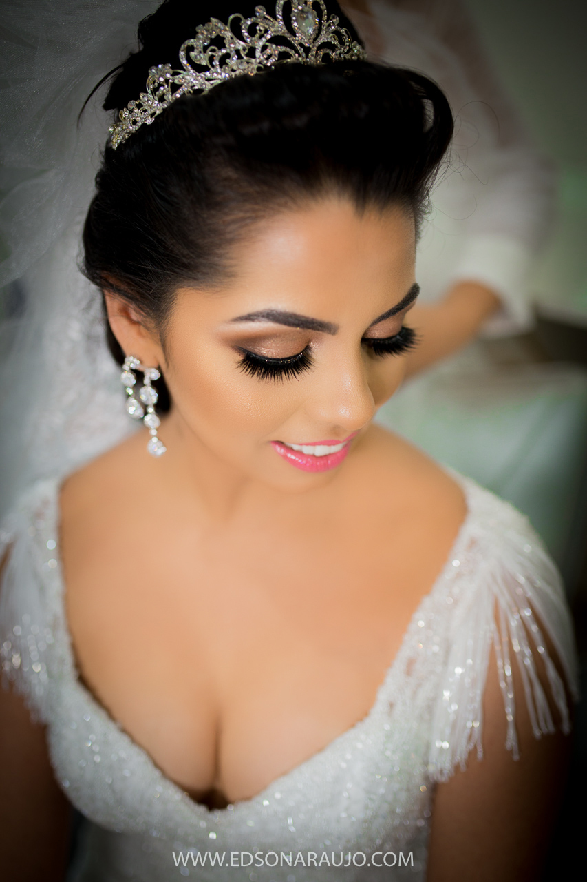 Casamento da Carol e Paulo Jr. em Lagoa Grande - MG. Igreja Matriz São Sebastião, Fotografo Edson Araujo, Cerimonial Conceito Eventos, Decoracao Neimar Decoracoes, Produção da noiva: Sinara Moreira. Melhor Fotografo Lagoa Grande.