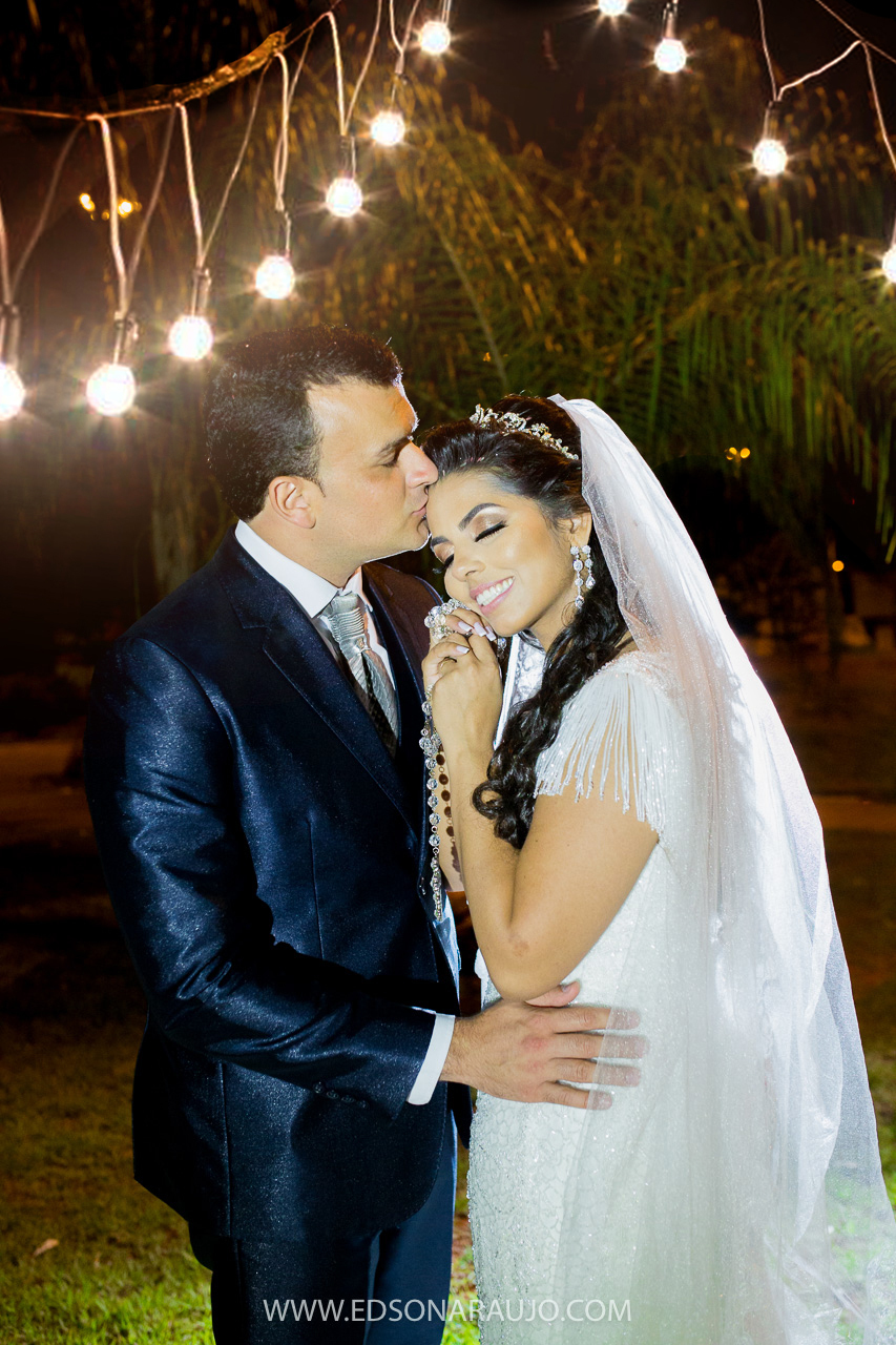 Casamento da Carol e Paulo Jr. em Lagoa Grande - MG. Igreja Matriz São Sebastião, Fotografo Edson Araujo, Cerimonial Conceito Eventos, Decoracao Neimar Decoracoes, Produção da noiva: Sinara Moreira. Melhor Fotografo Lagoa Grande.