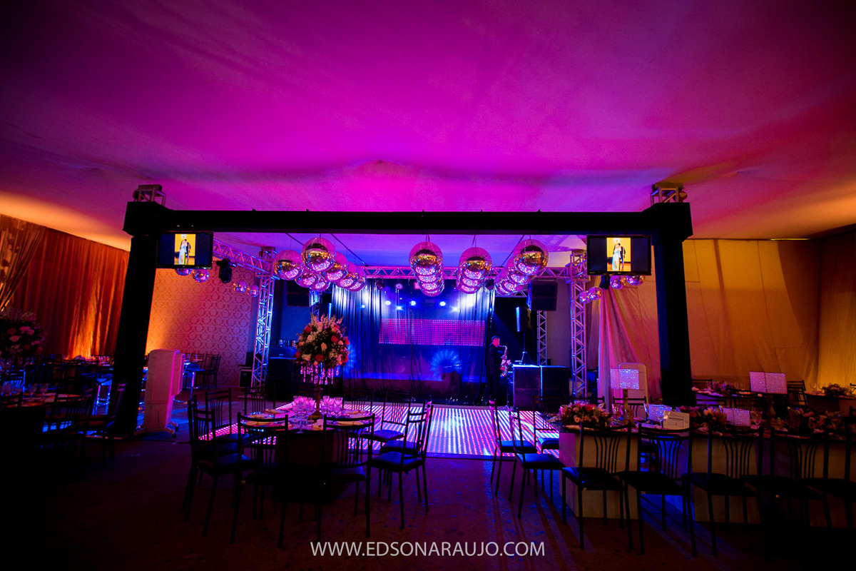 Casamento da Carol e Paulo Jr. em Lagoa Grande - MG. Igreja Matriz São Sebastião, Fotografo Edson Araujo, Cerimonial Conceito Eventos, Decoracao Neimar Decoracoes, Produção da noiva: Sinara Moreira. Melhor Fotografo Lagoa Grande.