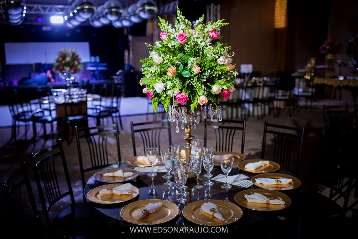 Casamento da Carol e Paulo Jr. em Lagoa Grande - MG. Igreja Matriz São Sebastião, Fotografo Edson Araujo, Cerimonial Conceito Eventos, Decoracao Neimar Decoracoes, Produção da noiva: Sinara Moreira. Melhor Fotografo Lagoa Grande.