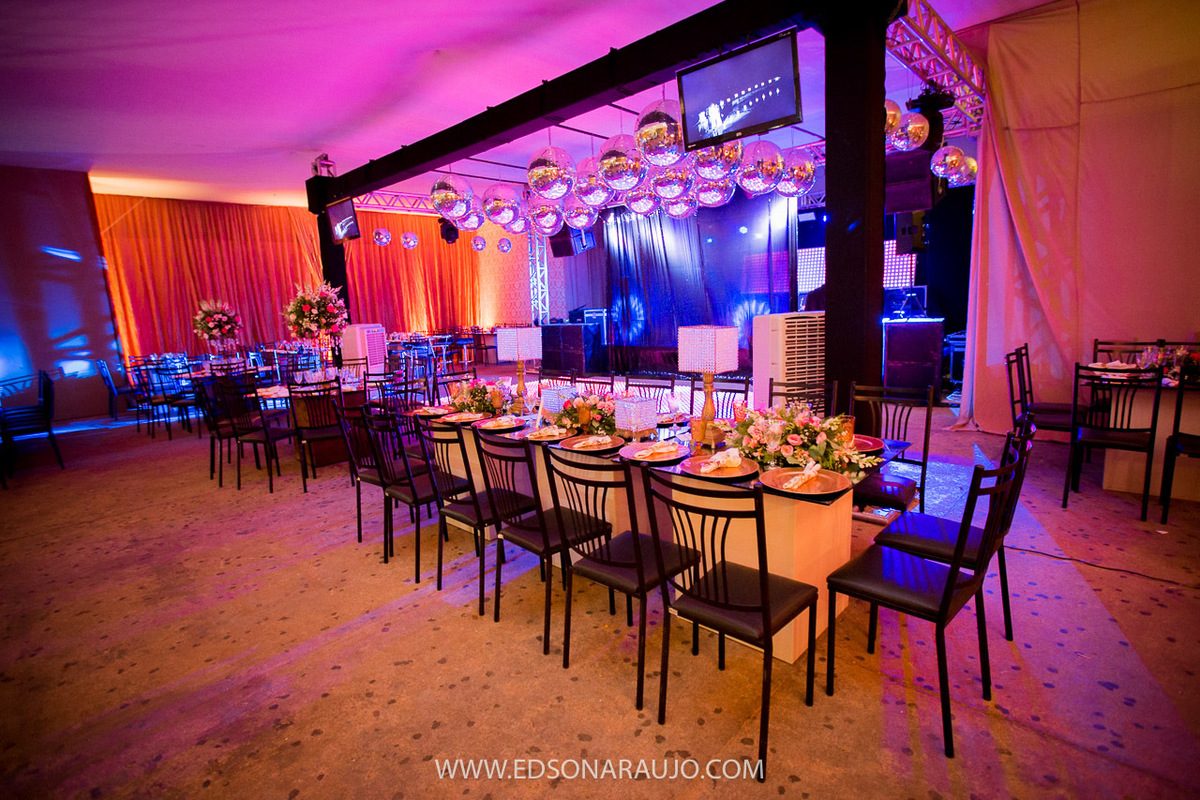 Casamento da Carol e Paulo Jr. em Lagoa Grande - MG. Igreja Matriz São Sebastião, Fotografo Edson Araujo, Cerimonial Conceito Eventos, Decoracao Neimar Decoracoes, Produção da noiva: Sinara Moreira. Melhor Fotografo Lagoa Grande.