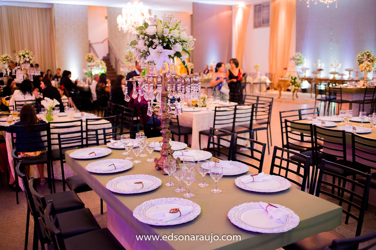 Casamento da Clezia e Neviton em João Pinheiro MG, Igreja São Cristovao, Recepção Riviera, Sitio do Kika, Fotografo Edson Araujo Fotografias, 
Maquiagem, Luciana Braga, Santinhus Bebidas e festas