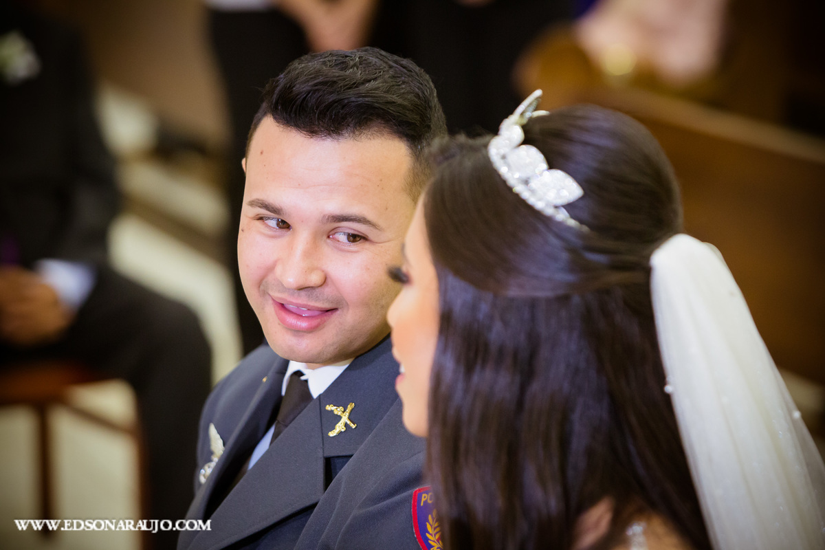 Casamento da Carol e Gledson, Igreja do Rosario em Patos de Minas MG, recepção no salão de festas do House Fest. Fotografo Edson Araujo fotografias, fotógrafo em Patos de Minas e região, Cerimonial Conceito Eventos, Barbara maquiagens, Faelo Filmes