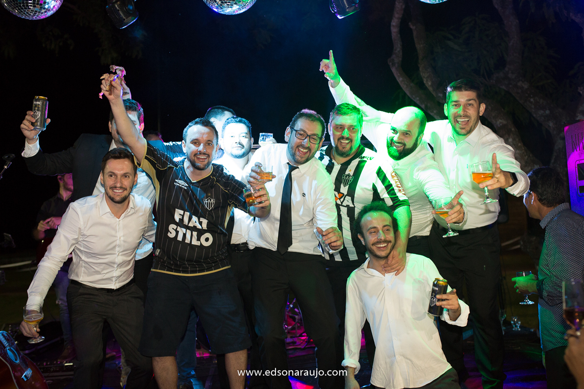 Casamento_da_Fabiola_e_Henrique_em_Patos_de_Minas_MG._Sitio_toe_do_jo,_casamento_lindo_ao_ar_livre_em_patos_de_minas,_casamento_ao_por_do_sol,_com_o_melhor_fotografo_de_casamentos_edson araujo,_barbara_maquiagens,_nice,_toe_do_jo 