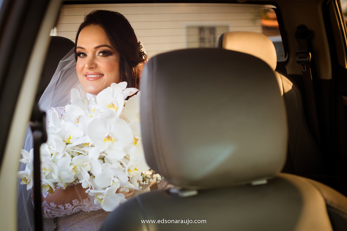 Casamento da Fabiola e Henrique em Patos de Minas MG.  Sitio toe do jo, casamento lindo ao ar livre em patos de minas, casamento ao por do sol, com o melhor fotografo de casamentos edson araujo, barbara maquiagens, nice, toe do jo 