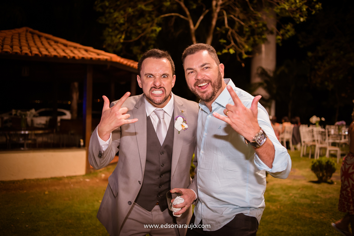 Casamento_da_Fabiola_e_Henrique_em_Patos_de_Minas_MG._Sitio_toe_do_jo,_casamento_lindo_ao_ar_livre_em_patos_de_minas,_casamento_ao_por_do_sol,_com_o_melhor_fotografo_de_casamentos_edson araujo,_barbara_maquiagens,_nice,_toe_do_jo 