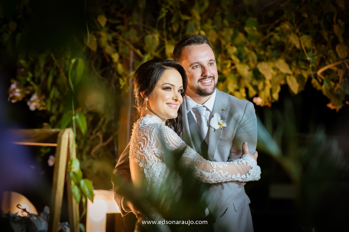 Casamento_da_Fabiola_e_Henrique_em_Patos_de_Minas_MG._Sitio_toe_do_jo,_casamento_lindo_ao_ar_livre_em_patos_de_minas,_casamento_ao_por_do_sol,_com_o_melhor_fotografo_de_casamentos_edson araujo,_barbara_maquiagens,_nice,_toe_do_jo 