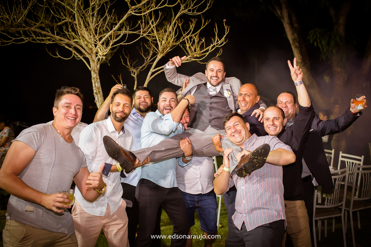 Casamento_da_Fabiola_e_Henrique_em_Patos_de_Minas_MG._Sitio_toe_do_jo,_casamento_lindo_ao_ar_livre_em_patos_de_minas,_casamento_ao_por_do_sol,_com_o_melhor_fotografo_de_casamentos_edson araujo,_barbara_maquiagens,_nice,_toe_do_jo 