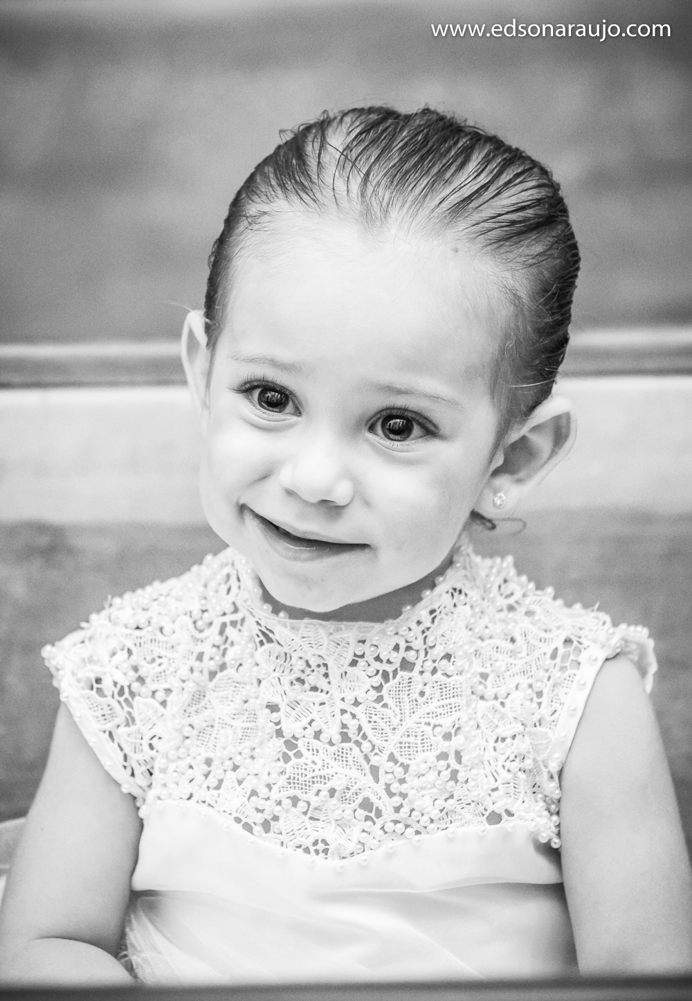 Decoração de casamentos em João Pinheiro, Igreja Matriz, Maquiagem de noiva, Cantores de casamento, João Pinheiro, Edson Araujo Fotografias, Vestido de noiva, vestido de madrinhas, Buquê de noiva