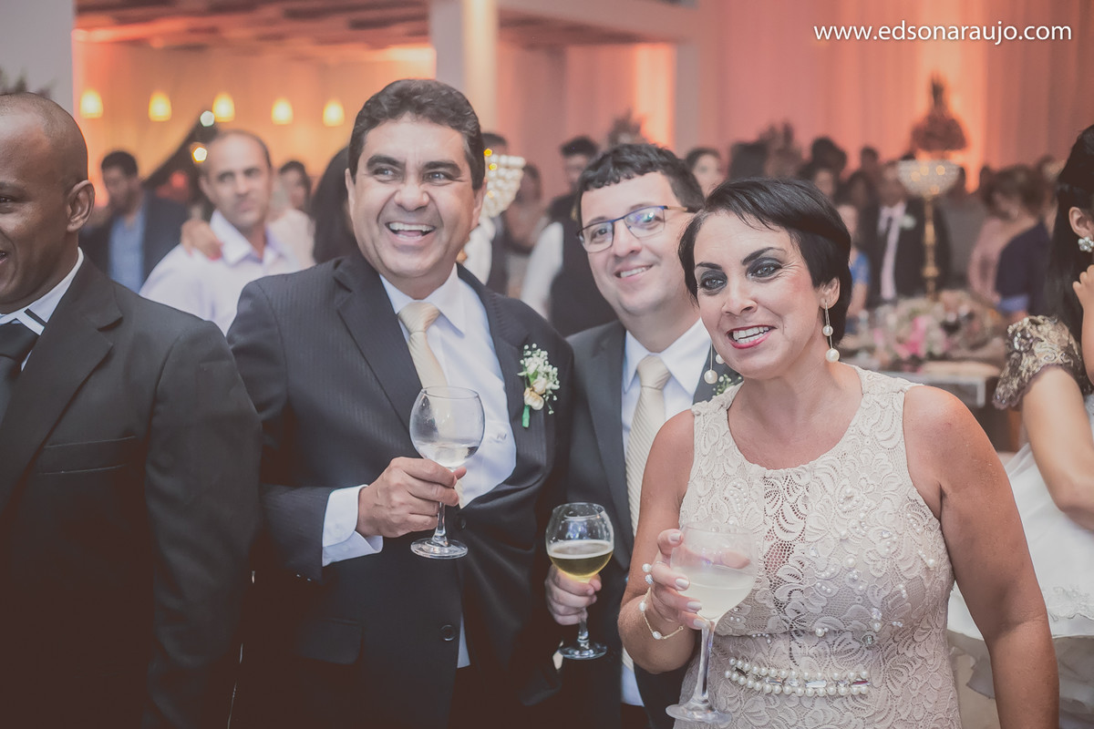 Edson, Edson Araujo, Edson Araujo Fotografias, Kika, Riviera João Pinheiro, Casando em João Pinheiro, Casamento em João Pinheiro MG, Vestido de noiva, Fotografo de casamentos em João Pinheiro, amor