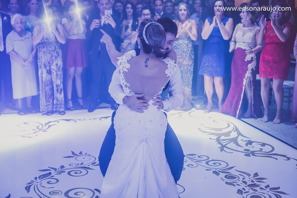 Edson, Edson Araujo, Edson Araujo Fotografias, Kika, Riviera João Pinheiro, Casando em João Pinheiro, Casamento em João Pinheiro MG, Vestido de noiva, Fotografo de casamentos em João Pinheiro, amor