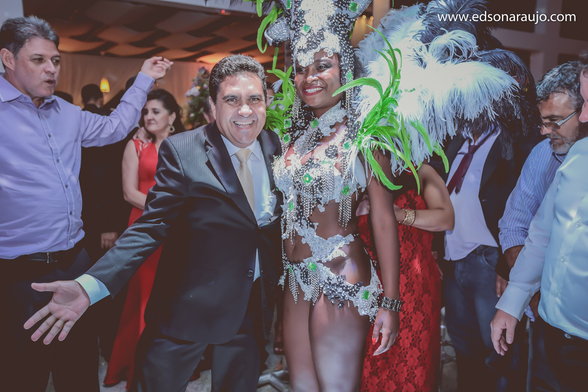 Edson, Edson Araujo, Edson Araujo Fotografias, Kika, Riviera João Pinheiro, Casando em João Pinheiro, Casamento em João Pinheiro MG, Vestido de noiva, Fotografo de casamentos em João Pinheiro, amor