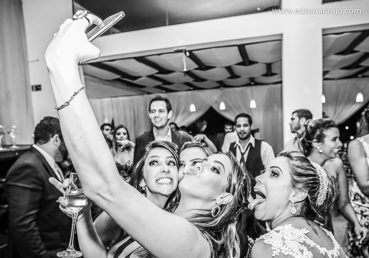 Edson, Edson Araujo, Edson Araujo Fotografias, Kika, Riviera João Pinheiro, Casando em João Pinheiro, Casamento em João Pinheiro MG, Vestido de noiva, Fotografo de casamentos em João Pinheiro, amor