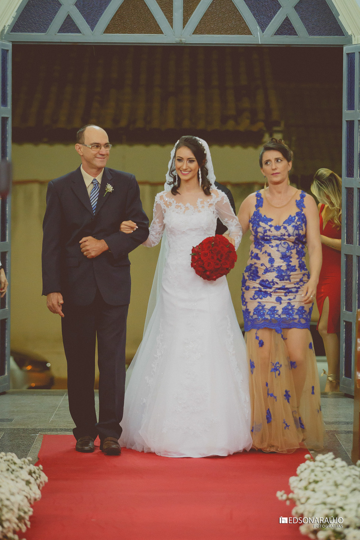 Noiva, Igreja, fotos de casamento, Fotógrafo de casamentos, noiva, vestido de noiva, Fotógrafo casamento, Imaculada Conceição, Igreja, Entrada noiva