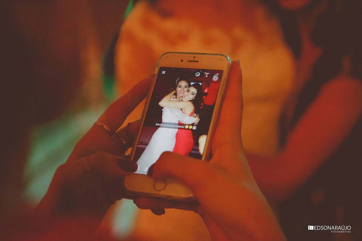 Edson, Edson ARaujo, Edson Araujo Fotografias, Noivas de João Pinheiro, Vestido de noiva, buque vermelhor, véu de noiva, Riviera, Salão do kika,
