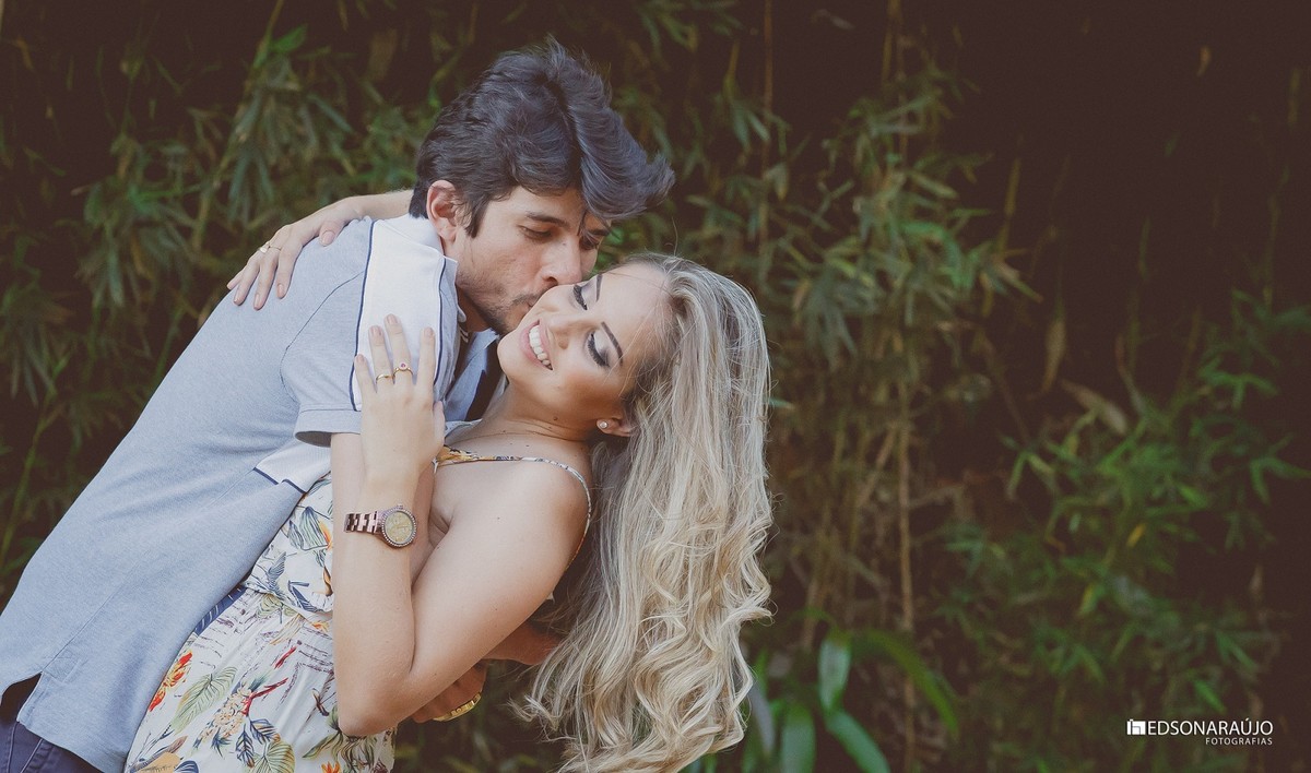 Edson, Edson Araujo, Edson Araujo fotografias, fotógrafo de casamentos em Patos de Minas, Fotógrafo de casamentos em JOão Pinheiro, Prévias de noivos, Noiva Patos, alianças, fotos de noivos, criativa.