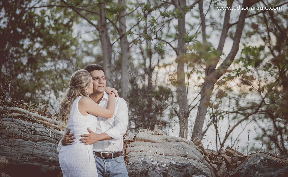 Edson, Edson Araujo Fotografias, Casando em João Pinheiro, Casamento em João PInheiriro, Fotógrafo de casamentos em João Pinheiro, Ensaio de solteiros, Previas, Lugar pra fotos em João Pinheiro,Cassia