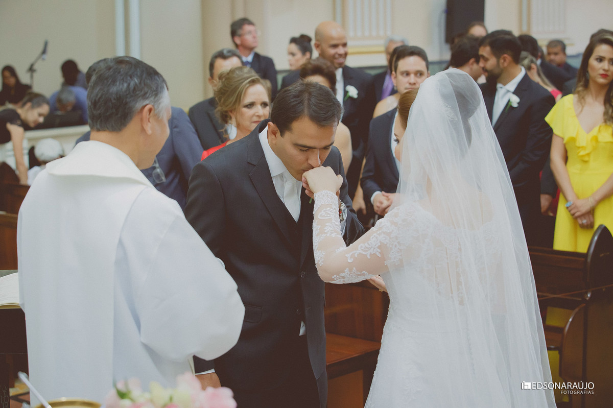 Igreja dos capuchinhos, Igrejas de Patos, Noivas Patos, Casando em Patos, Casamentos 2017, Lugar para casamentos, Fotógrafo de casamentos, Vestido de noiva, Brinco de noiva, Véu de noiva.