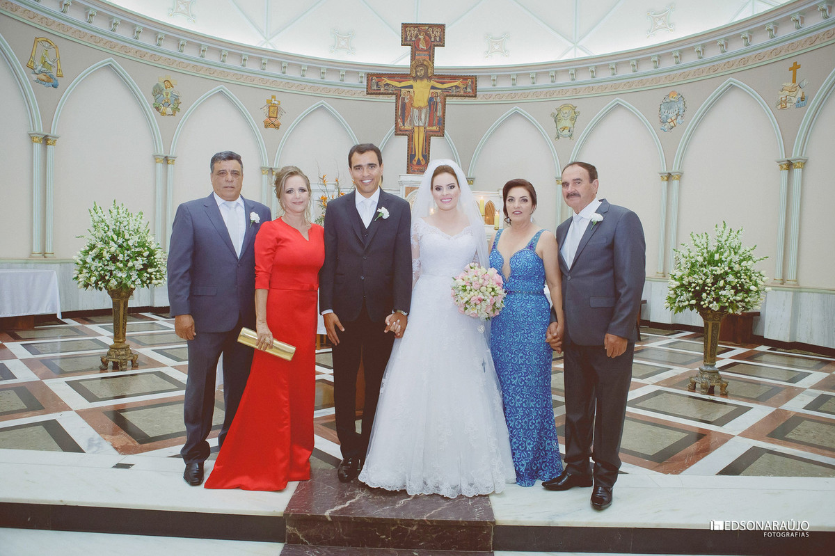 Igreja dos capuchinhos, Igrejas de Patos, Noivas Patos, Casando em Patos, Casamentos 2017, Lugar para casamentos, Fotógrafo de casamentos, Vestido de noiva, Brinco de noiva, Véu de noiva.