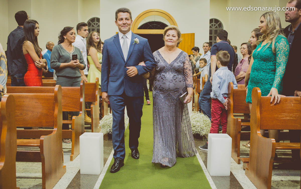 Edson Araujo Fotografias, Casando em João PInheiro - MG, Casamentos em João Pinheiro, Cassia e Luiz Fernando, Igreja São José em João Pinheiro, Fotógrafo de casamentos em João Pinheiro, Igreja linda