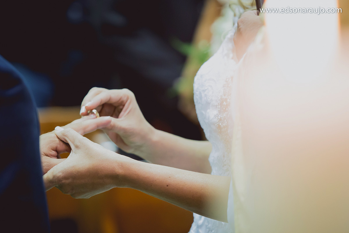 Edson Araujo Fotografias, Casando em João PInheiro - MG, Casamentos em João Pinheiro, Cassia e Luiz Fernando, Igreja São José em João Pinheiro, Fotógrafo de casamentos em João Pinheiro, alianças